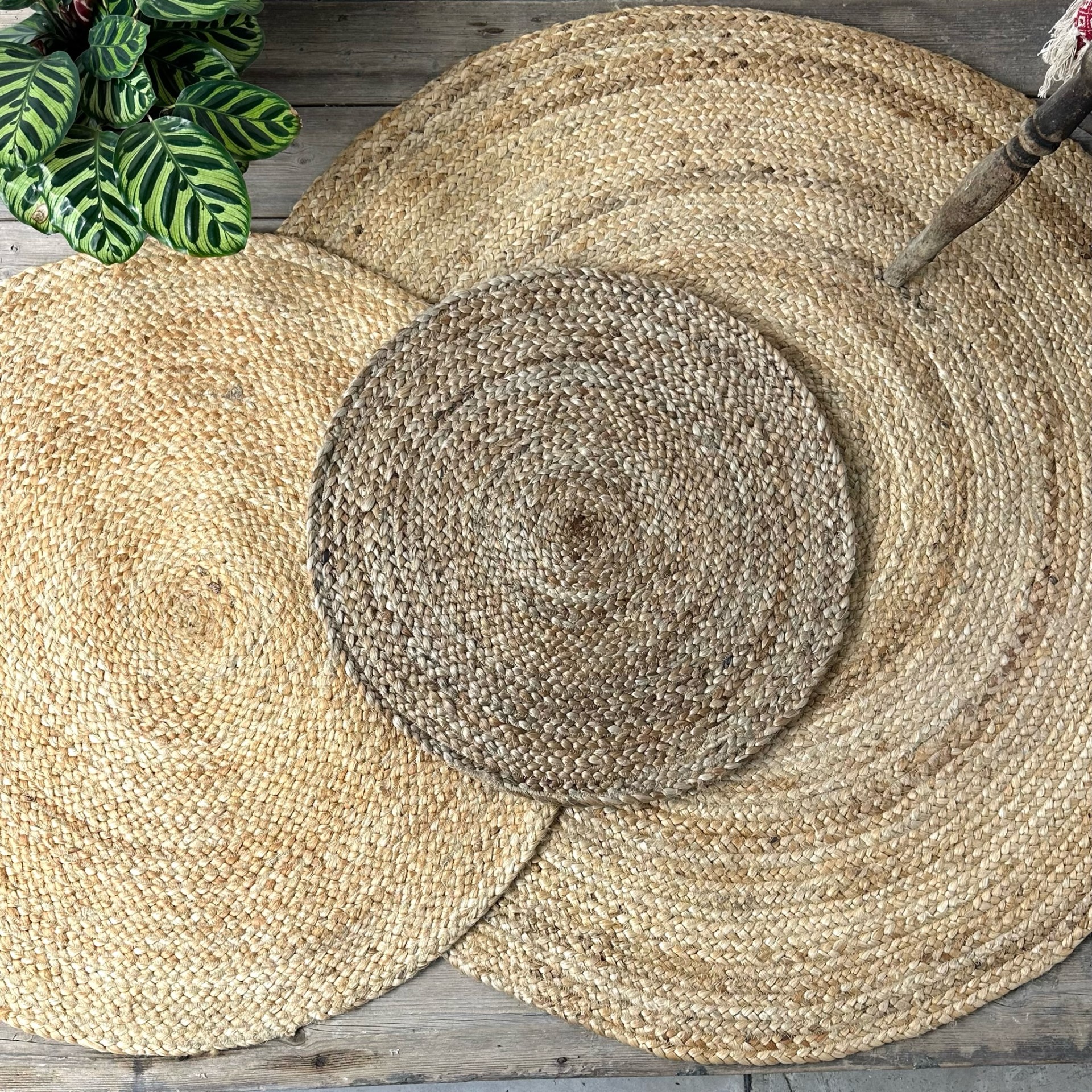 100% sustainable Jute round Rug available in four sizes